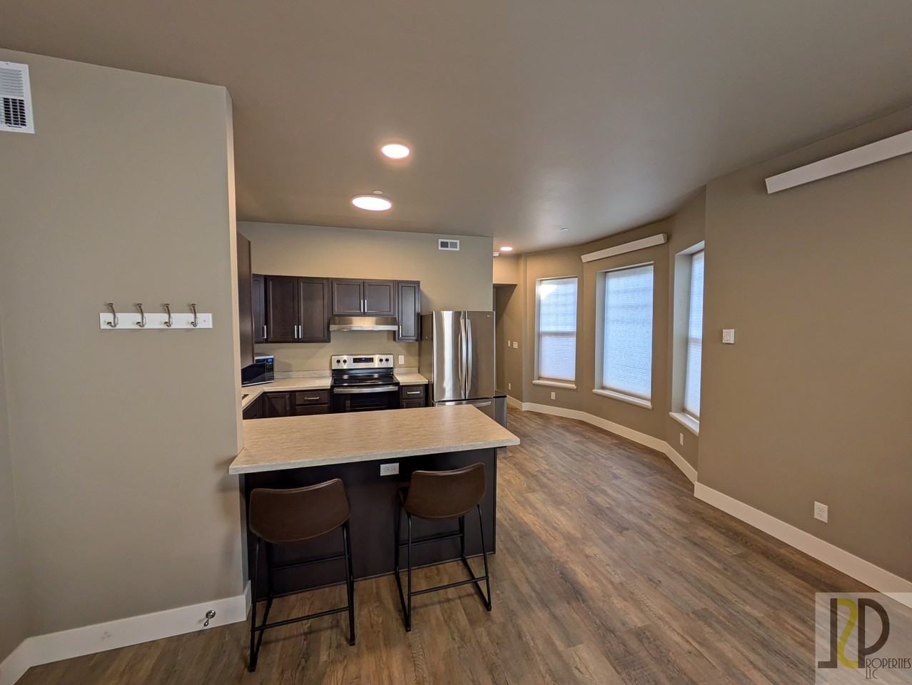444 W Broadway St #1A - Photo 3 of 11