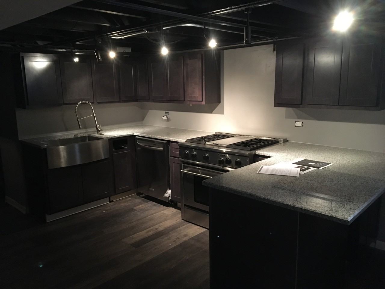 5008 W Byron St #BS - Photo 2 of 11