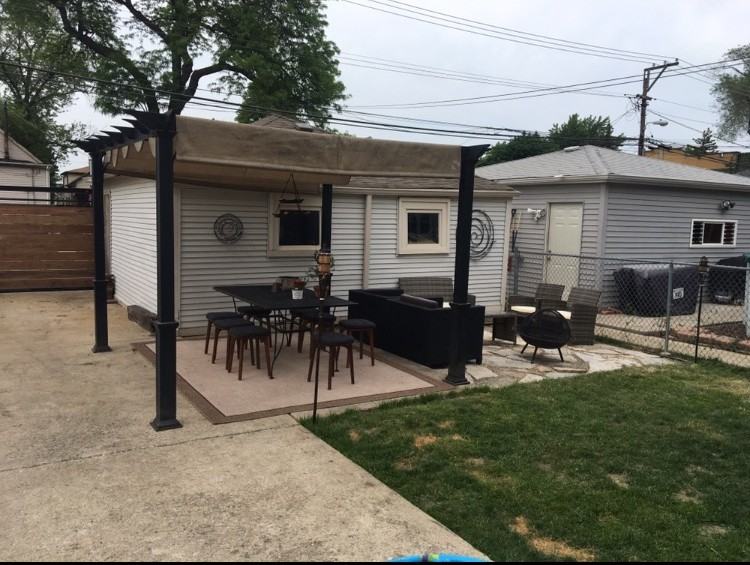 5008 W Byron St #BS - Photo 7 of 11