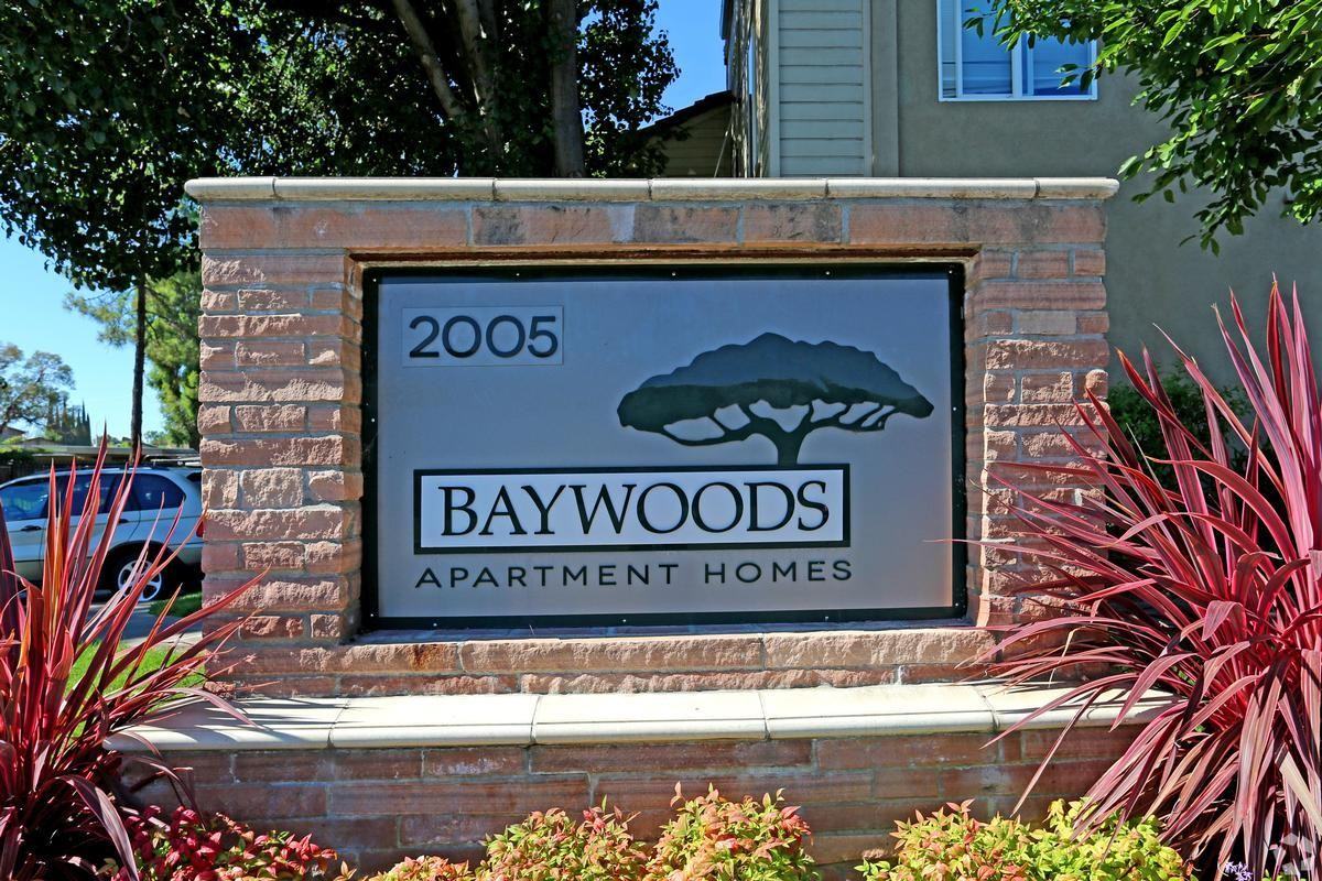 2005 San Jose Dr - Photo 5 of 16