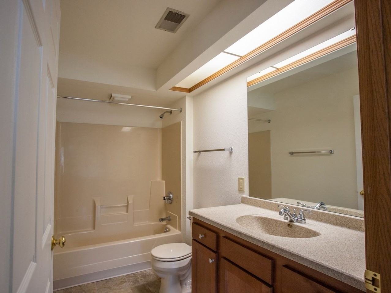 Wind Meadows - Photo 4 of 32