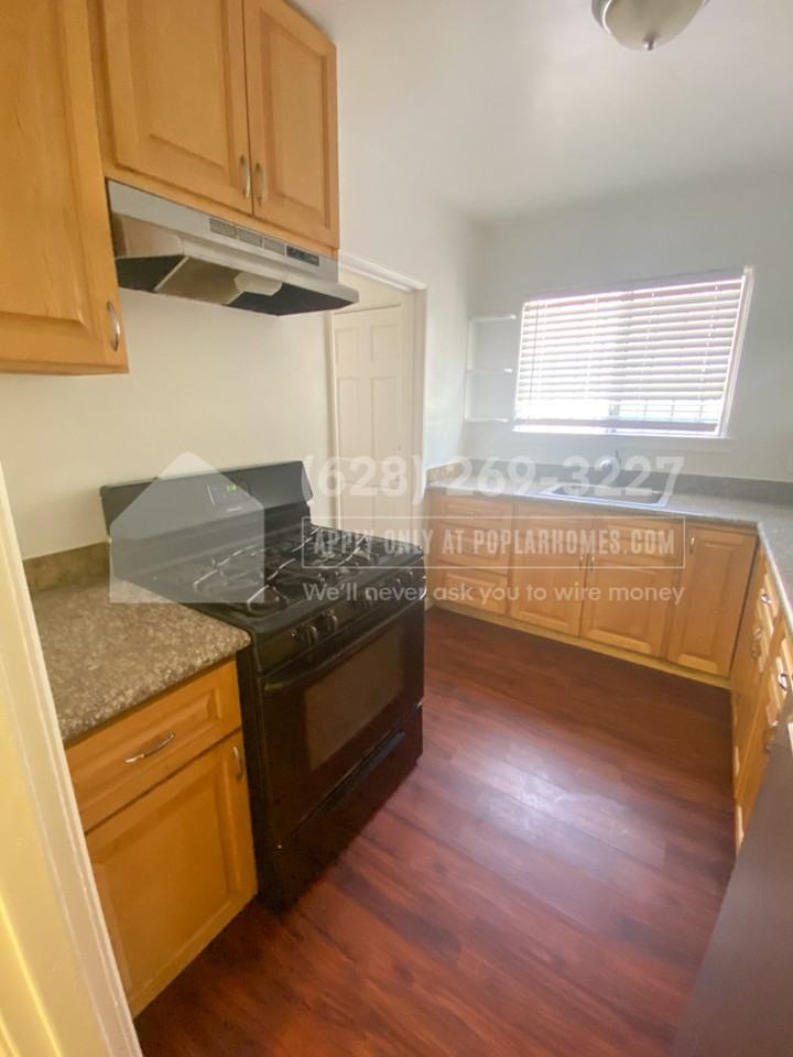 6434 Bancroft Ave - Photo 3 of 28