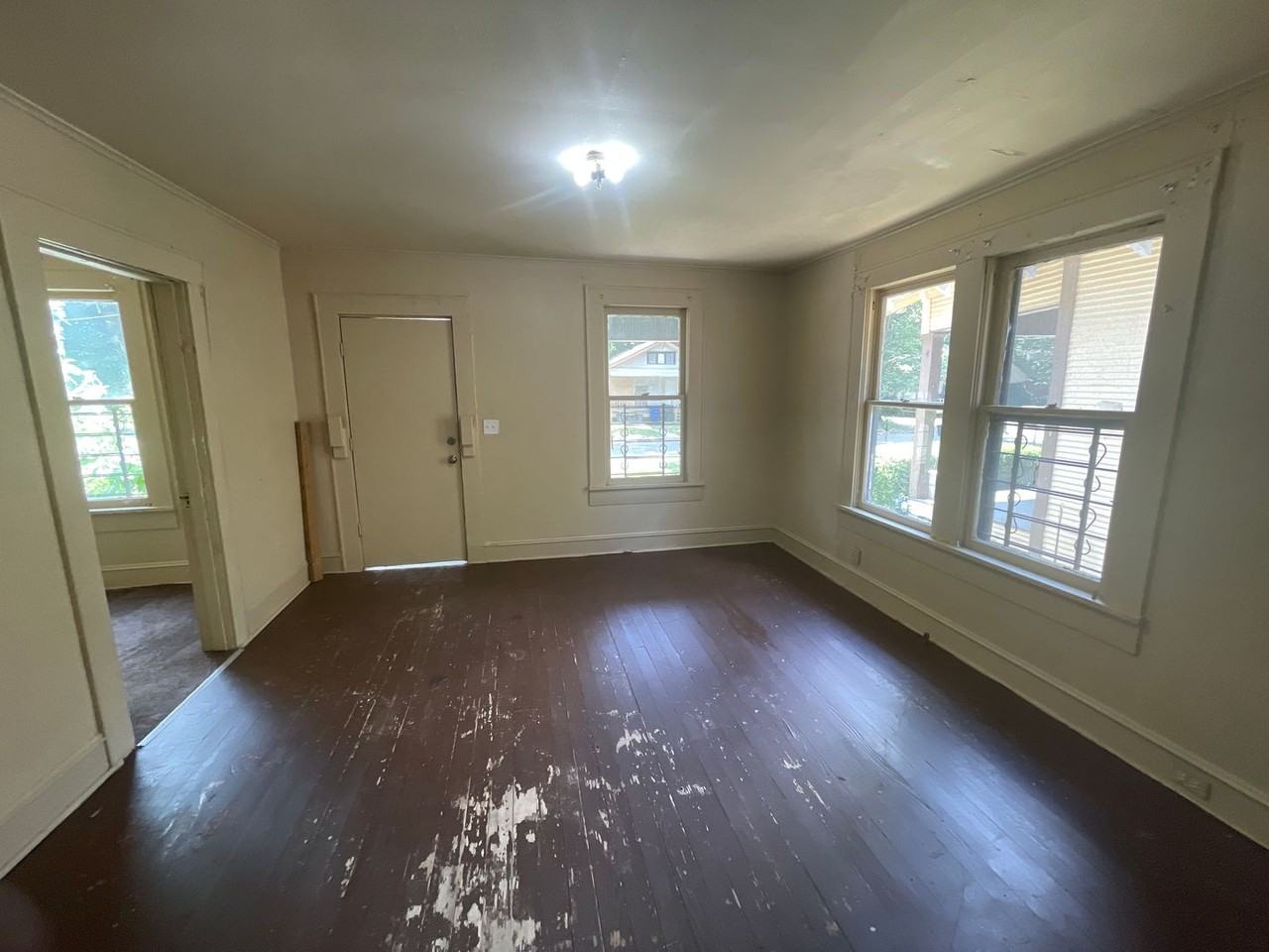 1816 Abbie St - Photo 2 of 12