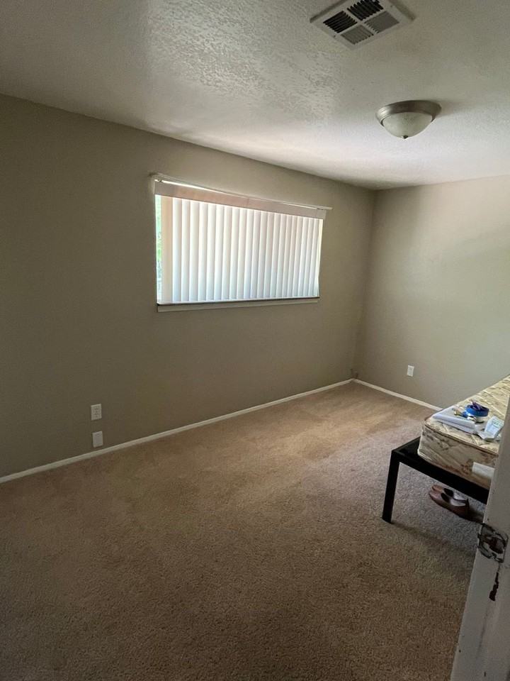 2 Robbers Roost Ln - Photo 7 of 9