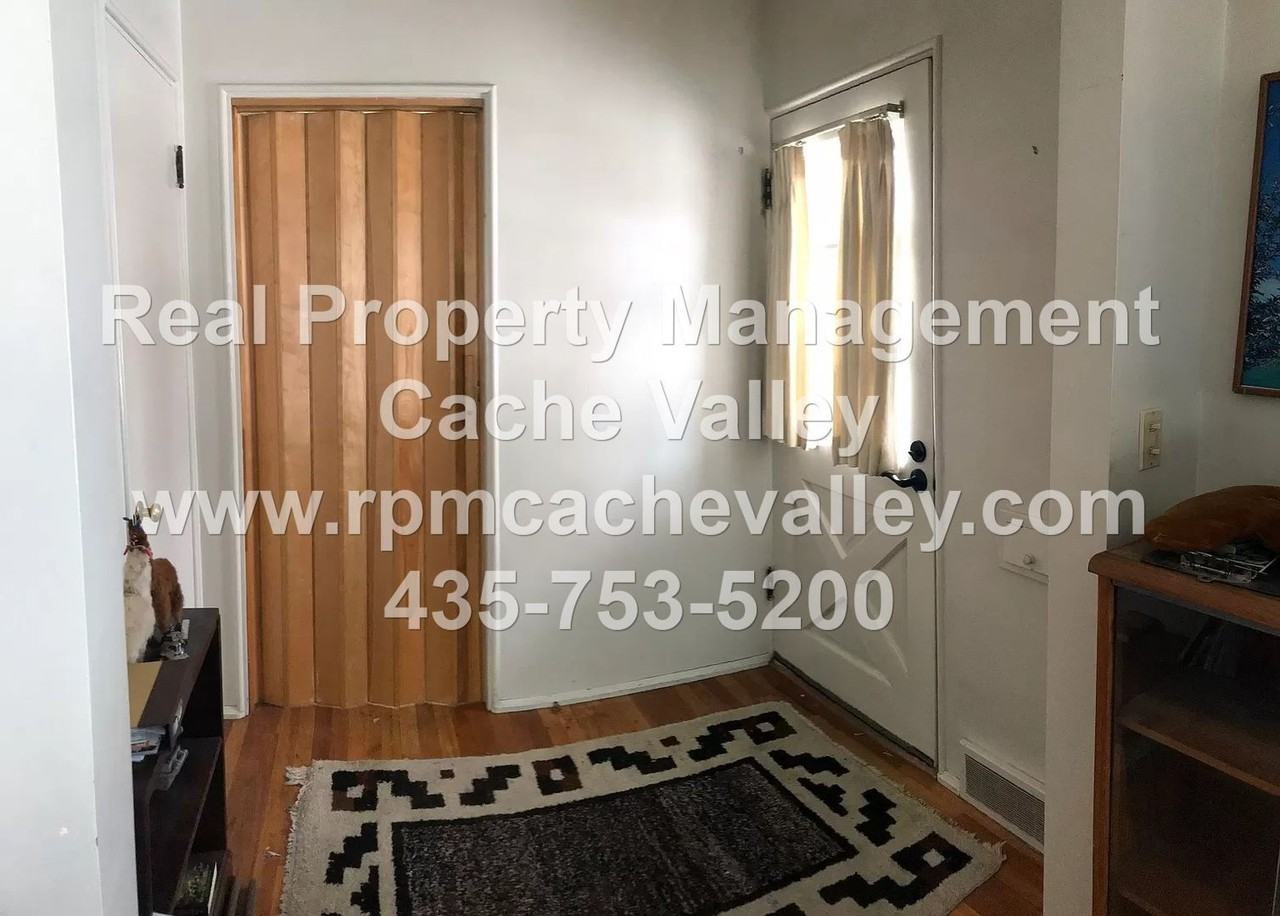1486 Maple Dr - Photo 2 of 26