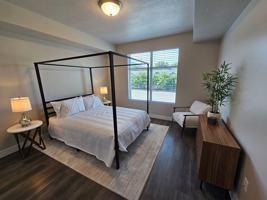 featured image of 1060 12th St