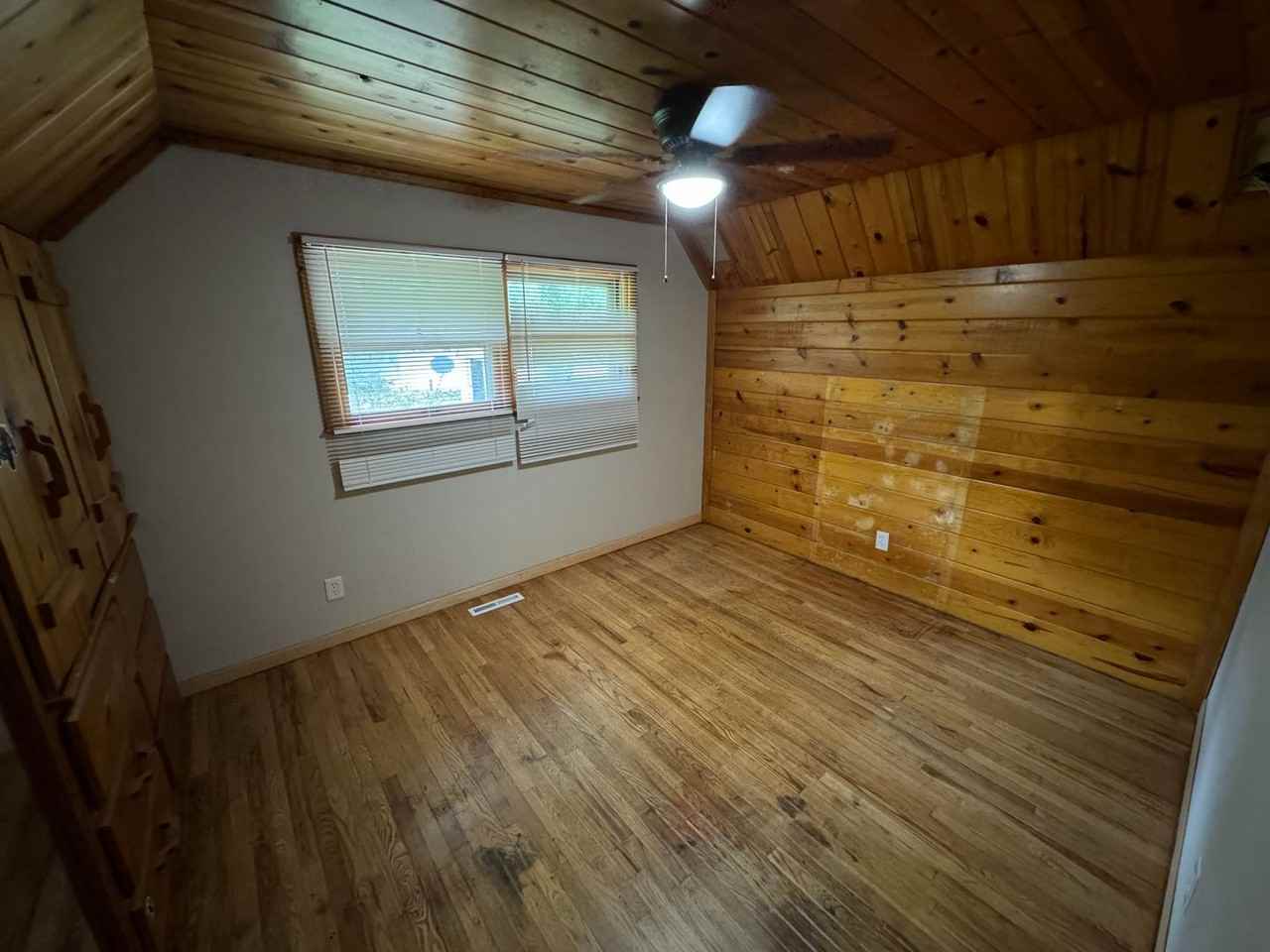 2910 Killarney Dr - Photo 7 of 17