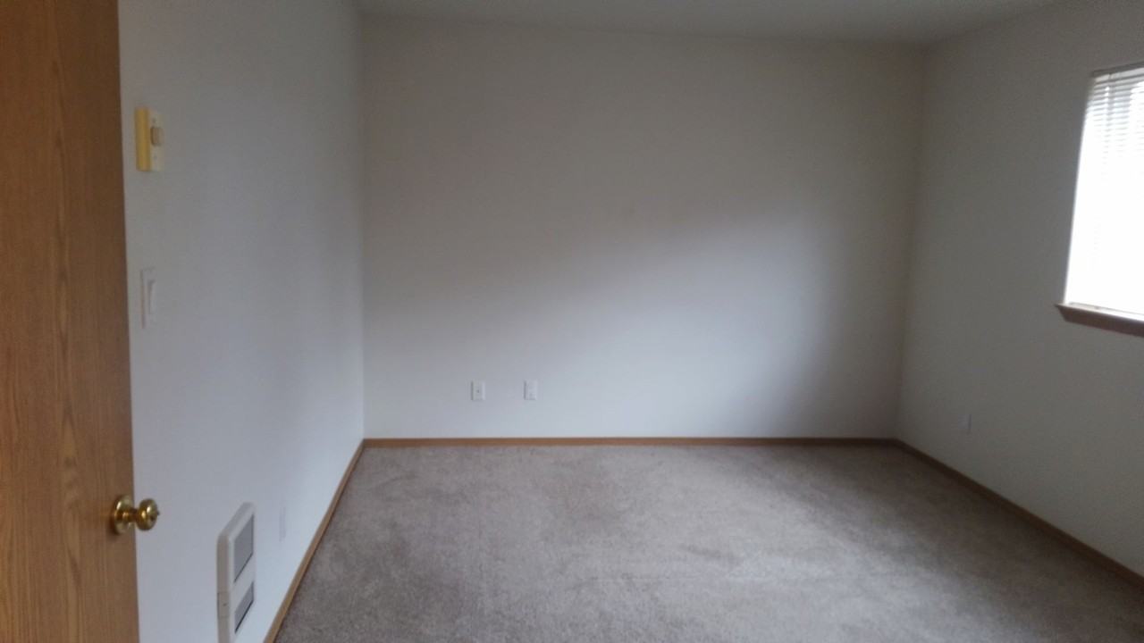 286/294 N Stadium Dr - Photo 4 of 19