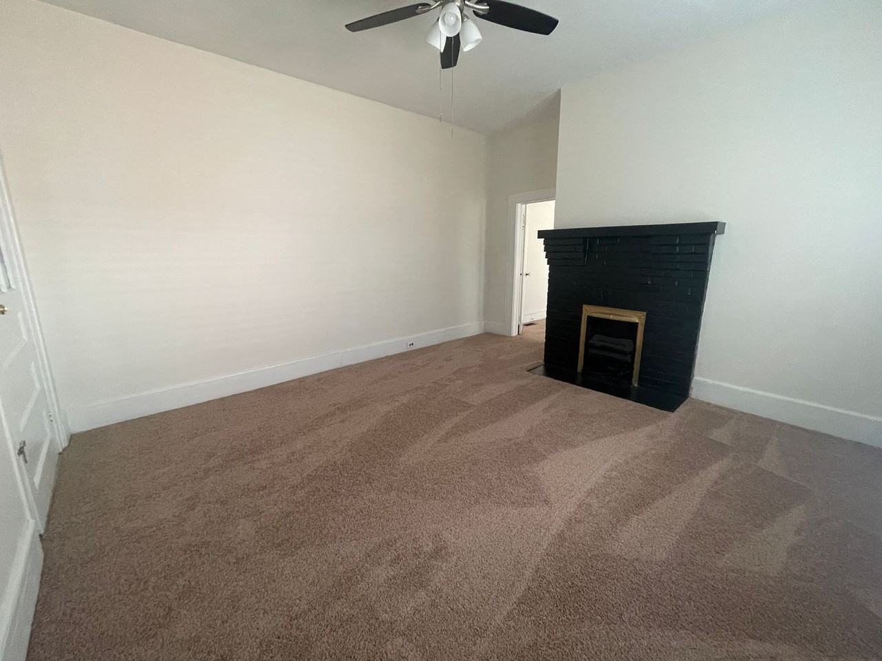 3121 Wilmot Avenue - Photo 3 of 7