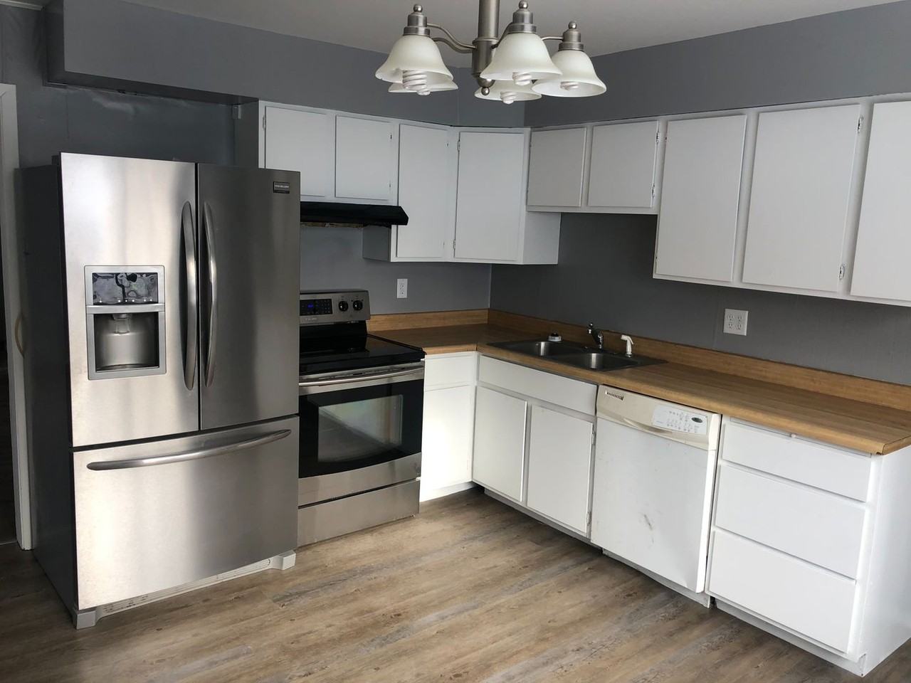 623 Steuben Street - Photo 2 of 12