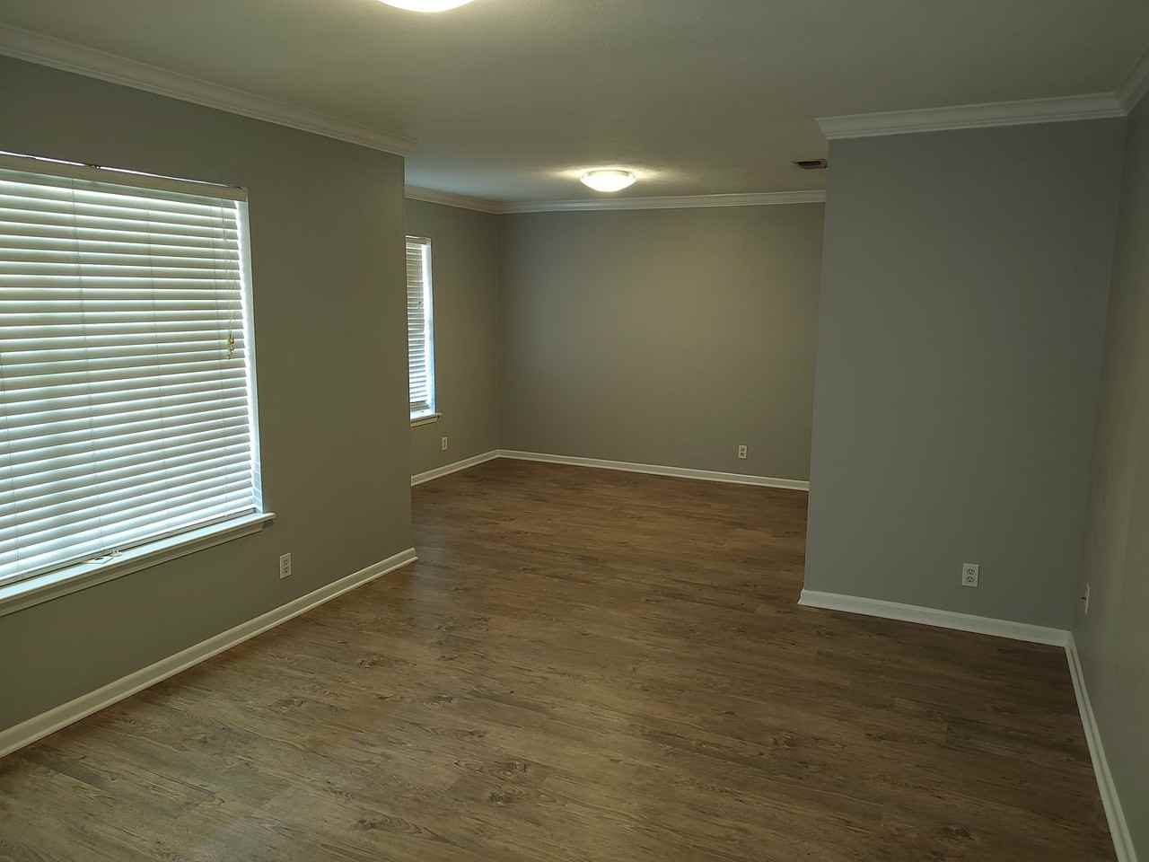 3304 Woodbriar Ln - Photo 5 of 16