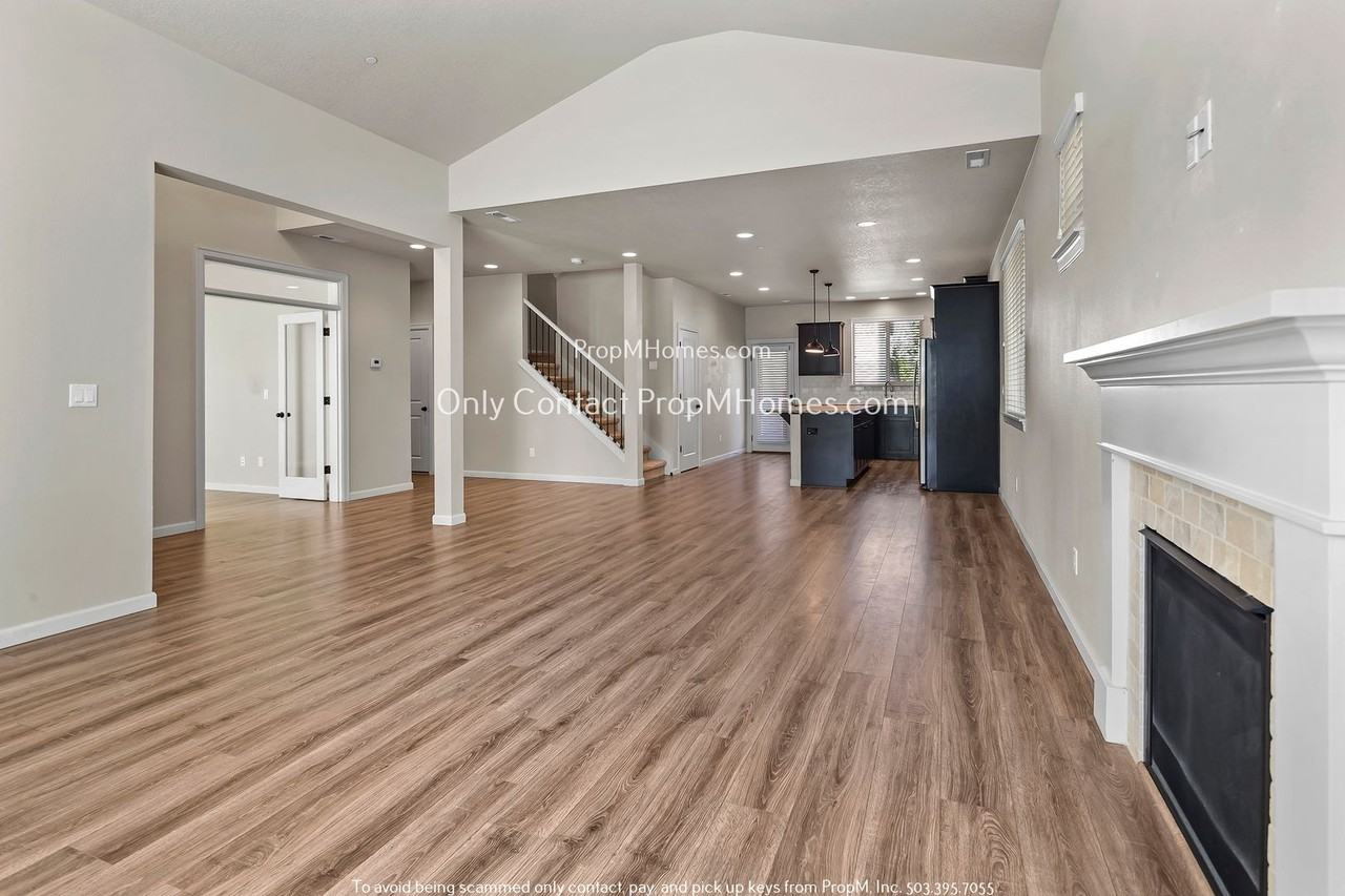 10365 Sw Lisbon St - Photo 4 of 30