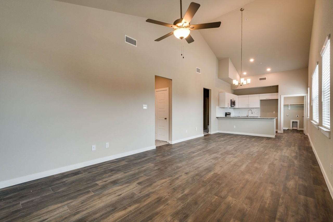 623 Harvest Moon Dr - Photo 5 of 18