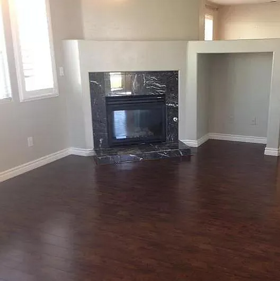503 Baltimore Dr - Photo 3 of 13