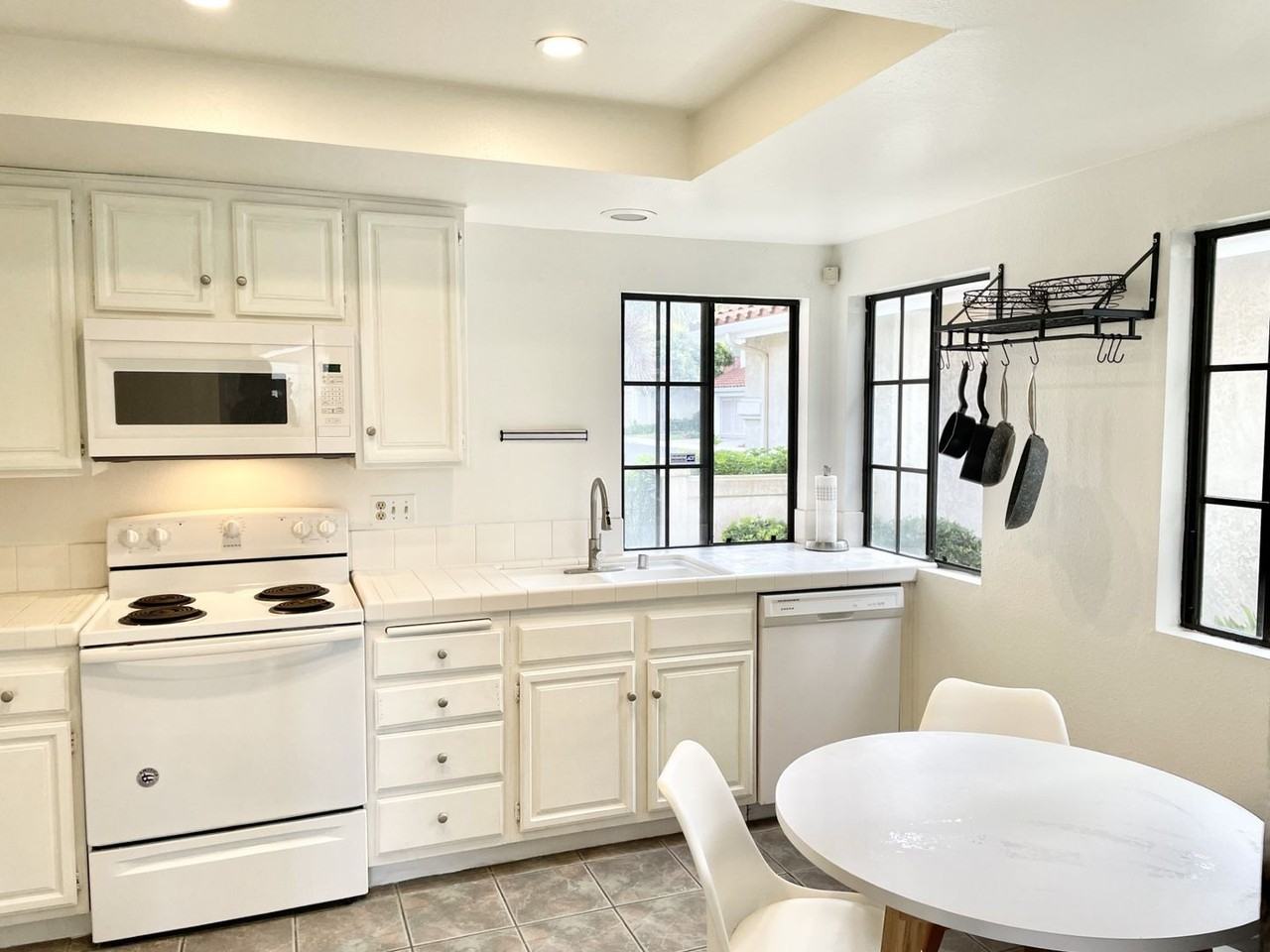 3979 Caminito Amparo - Photo 3 of 10