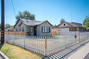 302 N B St - Photo 1 of 1