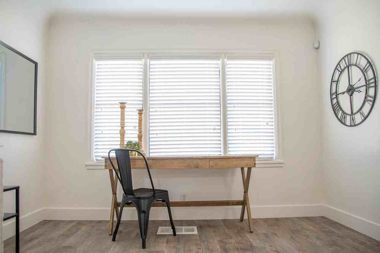 302 N B St - Photo 4 of 15