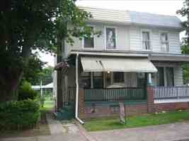featured image of 496 Eshelman St