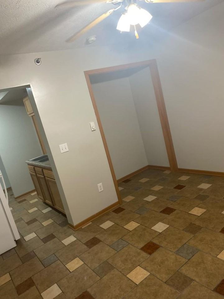 18 Paul St - Photo 3 of 6