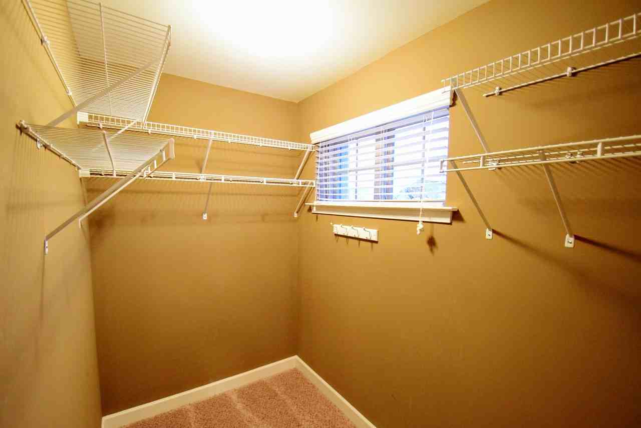 37 Farrow Ct - Photo 2 of 26