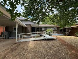 featured image of 711 Sw Ranch Oak Blvd
