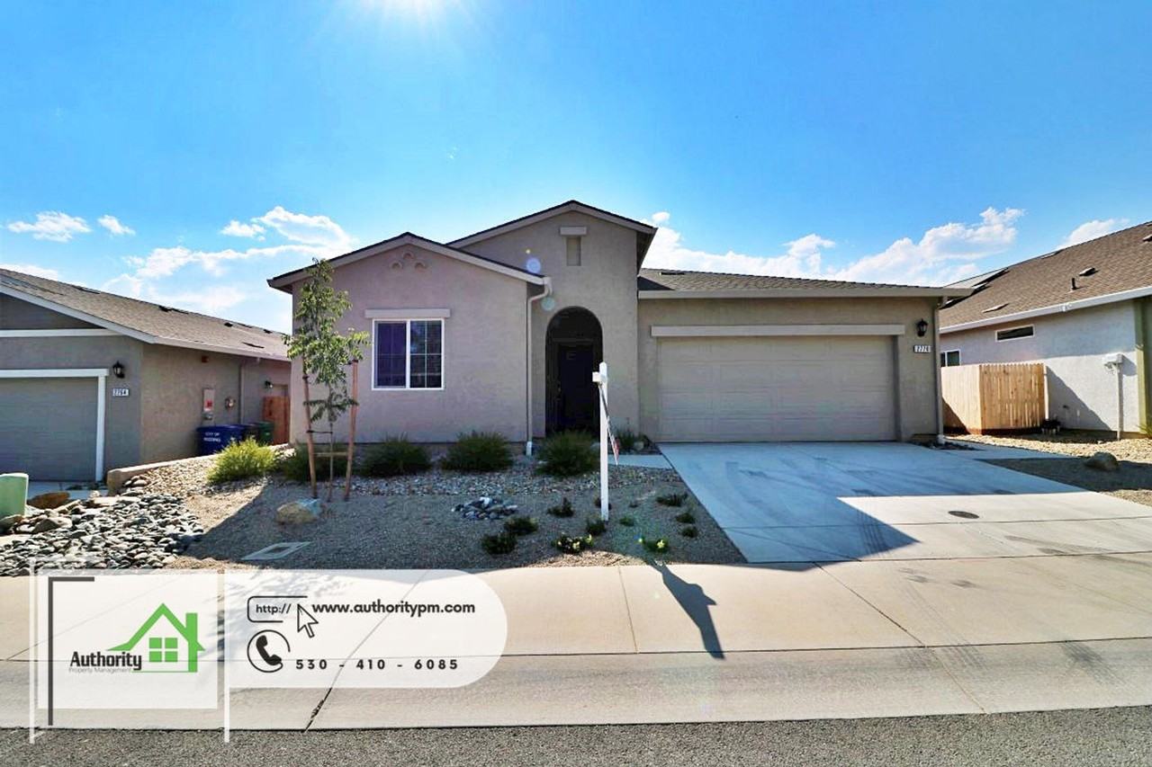 2770 Austere Ave - Photo 3 of 25