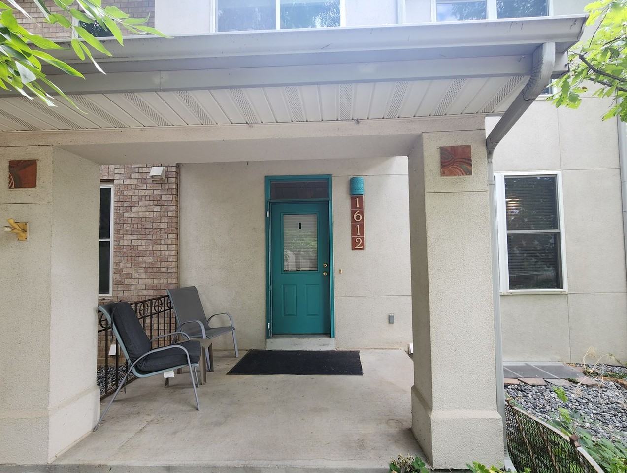 1612 W Canal Ct - Photo 2 of 50