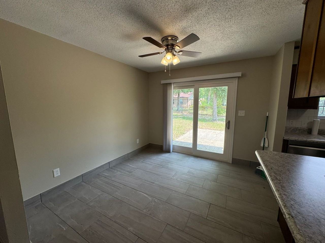 7823 Coronet Ln - Photo 6 of 23