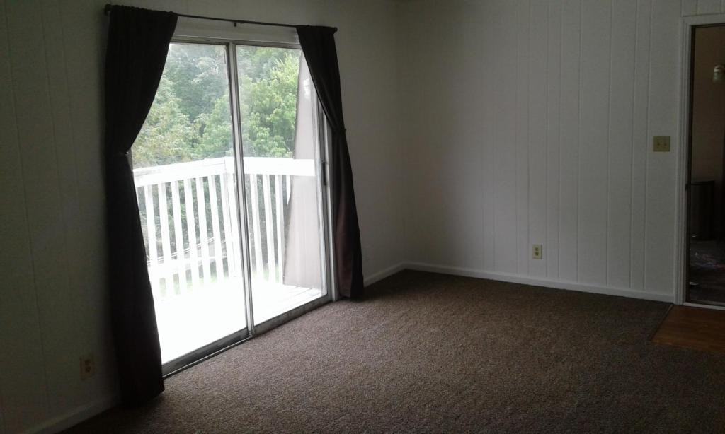 150 Mayhew Rd Apt D7 - Photo 4 of 26