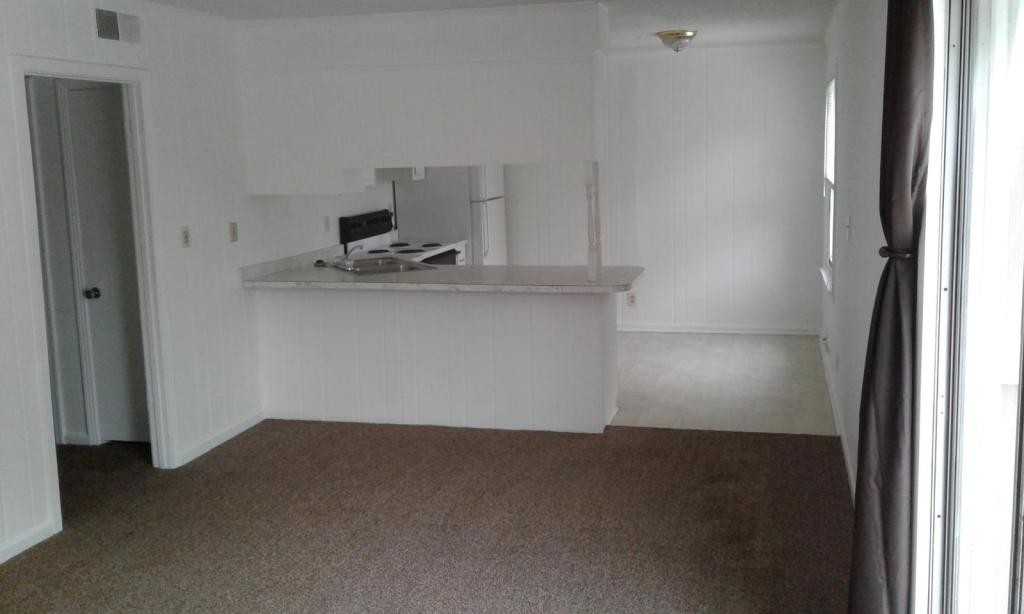 150 Mayhew Rd Apt D7 - Photo 6 of 26