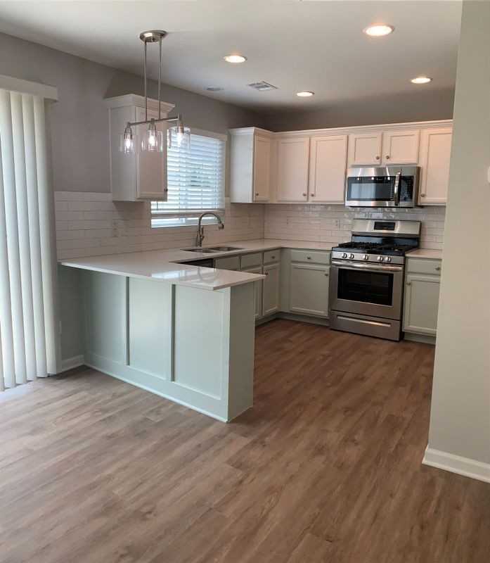 308 Hiawassee Dr - Photo 2 of 13