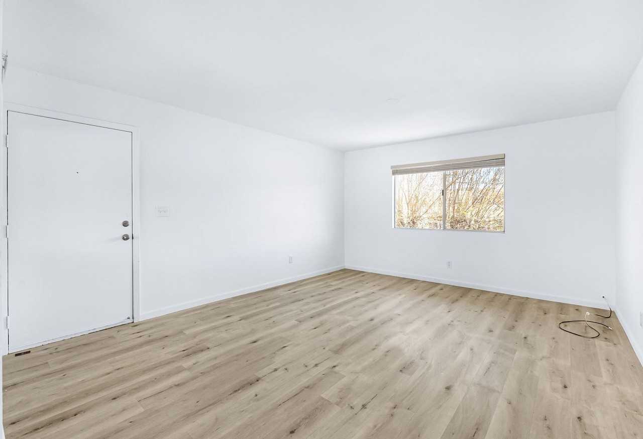 55150 Airlane Dr #6C - Photo 6 of 23