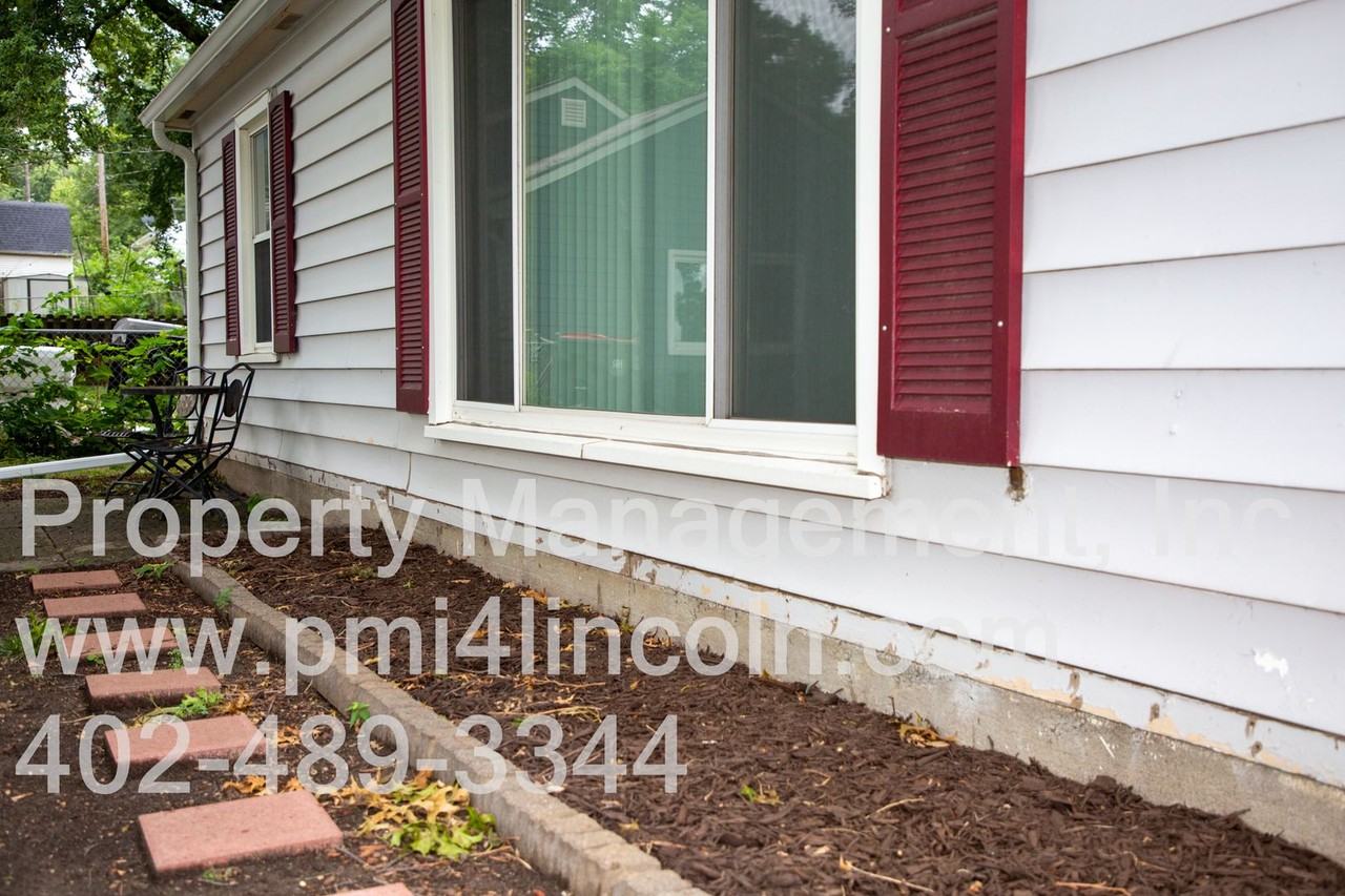 141 S 46th St - Photo 4 of 41