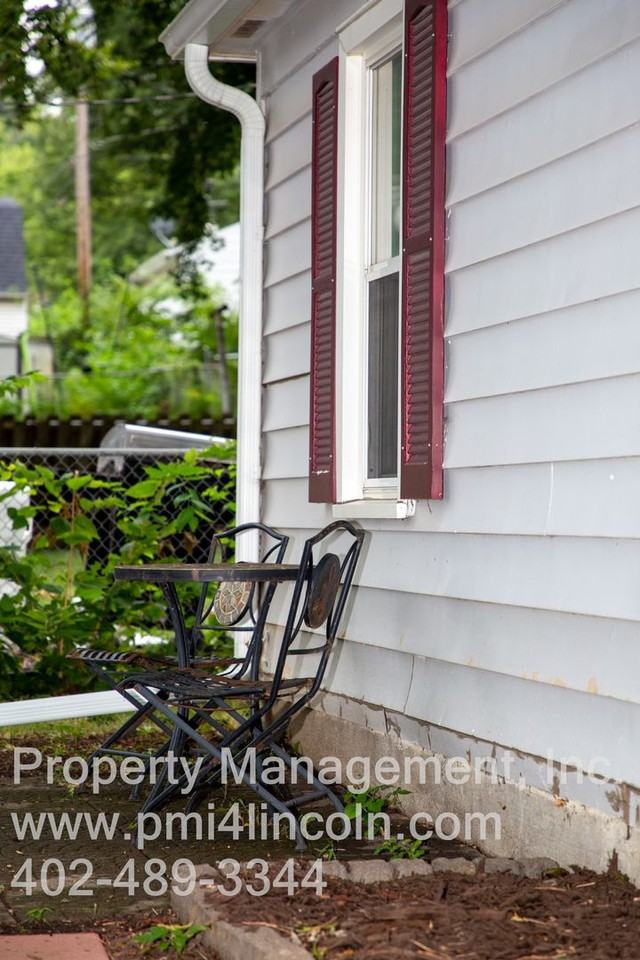 141 S 46th St - Photo 5 of 41