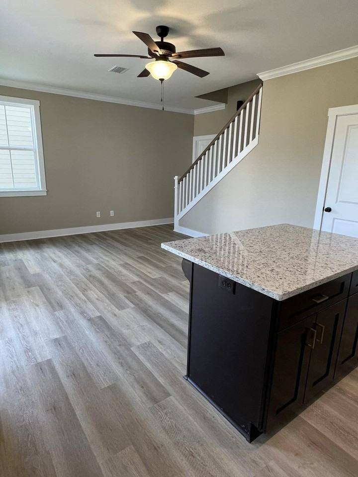 42 Stone Ridge Dr - Photo 3 of 12