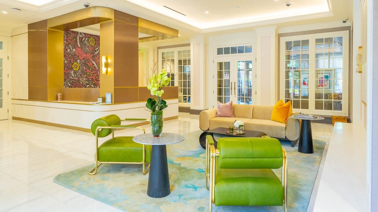 The Reserve at Clarendon Centre - Photo 4 of 39