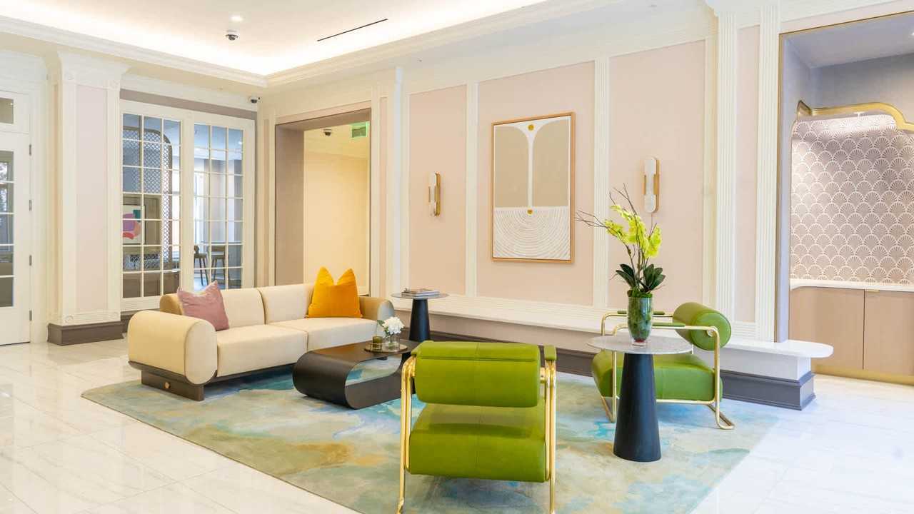 The Reserve at Clarendon Centre - Photo 5 of 39