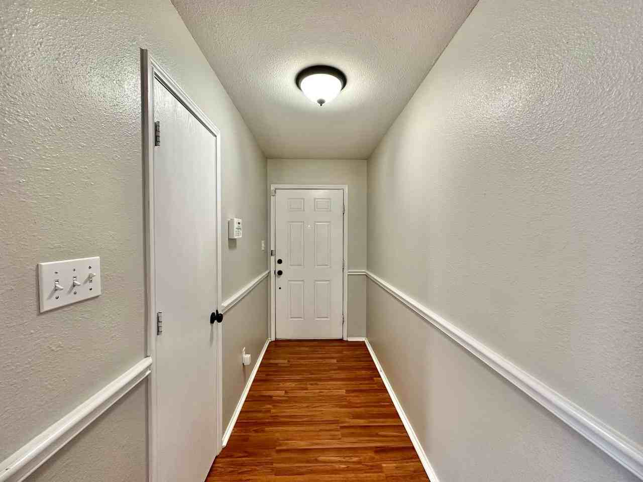 210 Willow Rd - Photo 3 of 30