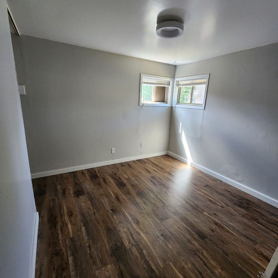 4924 E 13th Ave - Photo 6 of 15