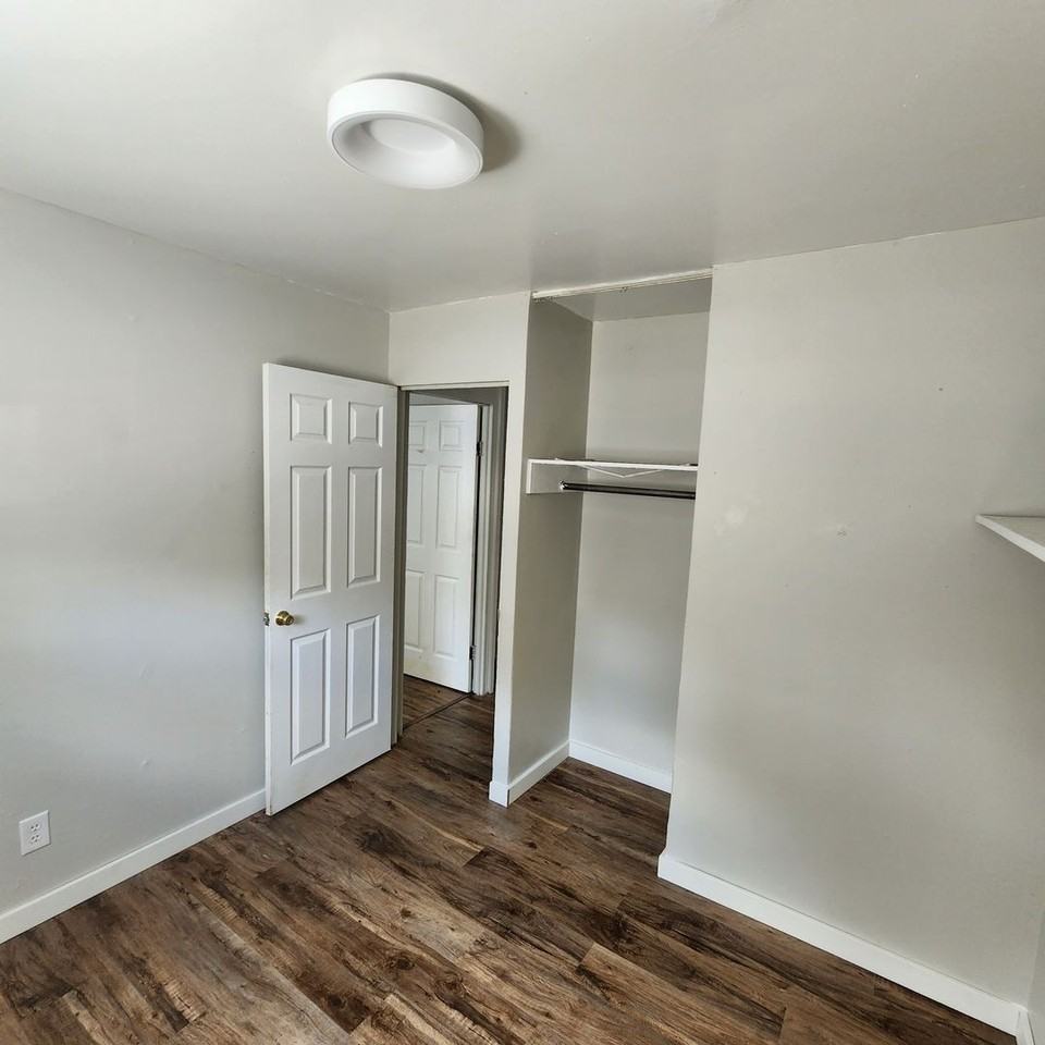 4924 E 13th Ave - Photo 7 of 15