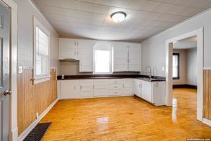 featured image of 745 Racine St