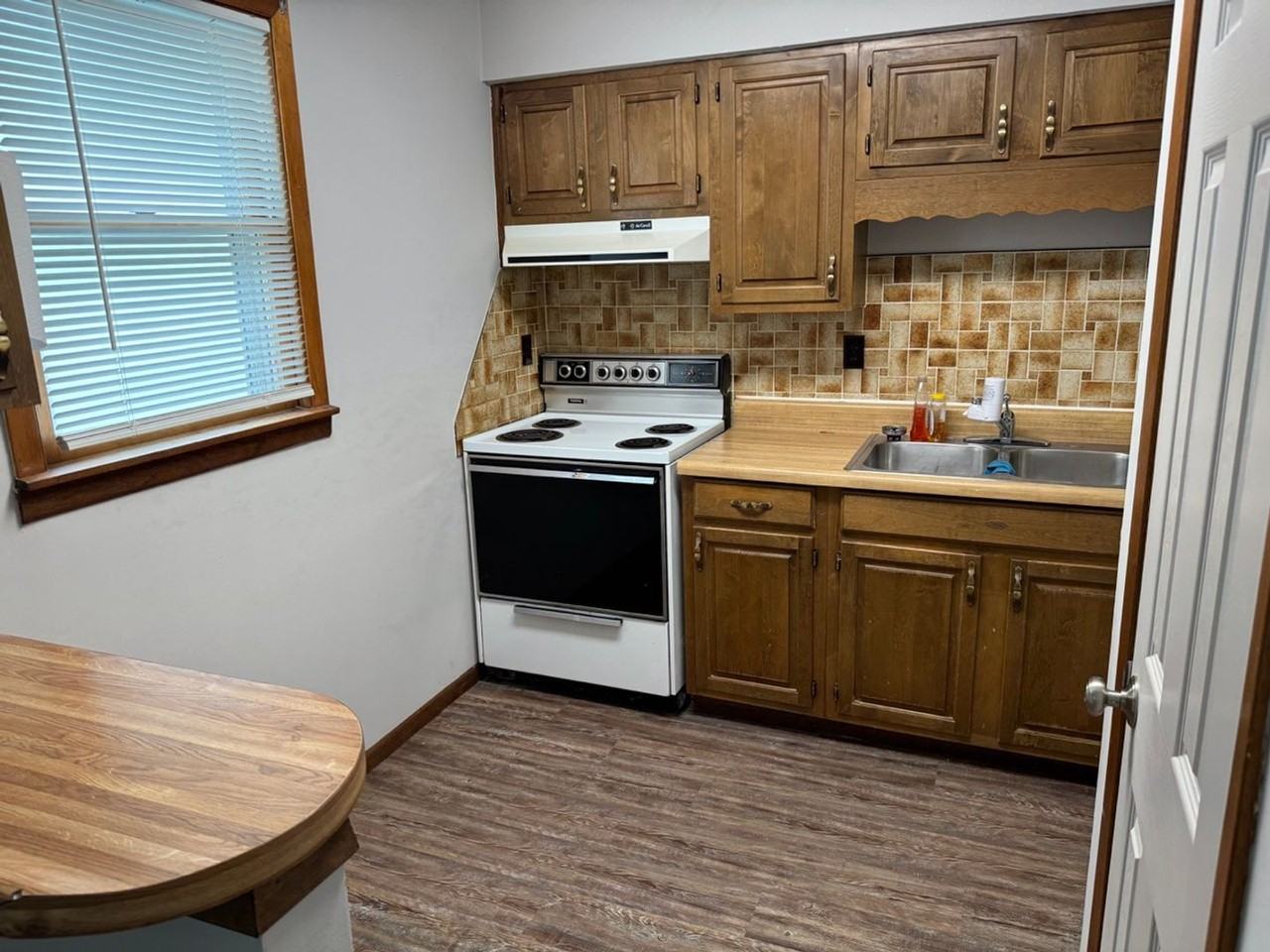 BH-12th St Units - Photo 2 of 11