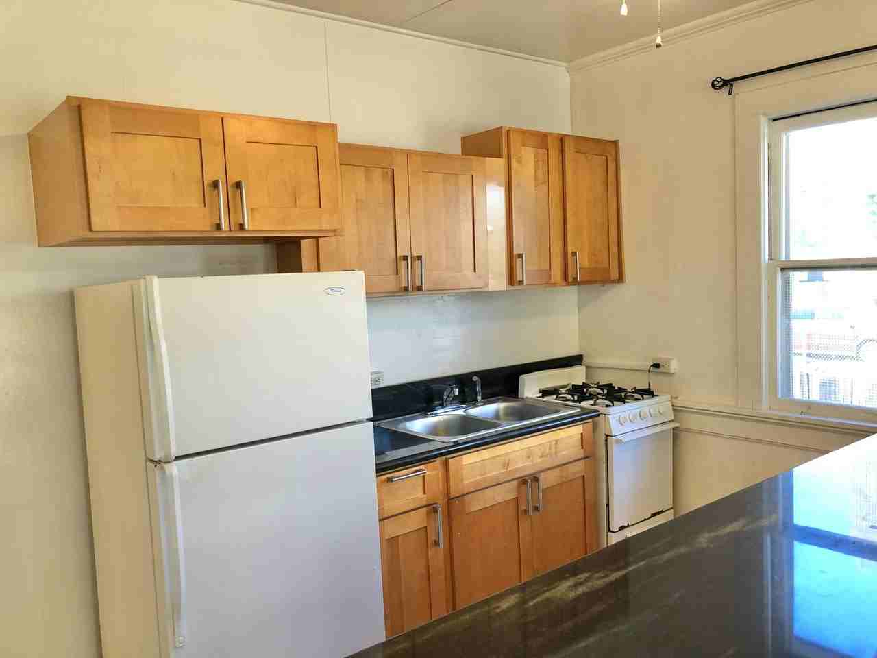 1427 Whitney Street - Photo 3 of 29
