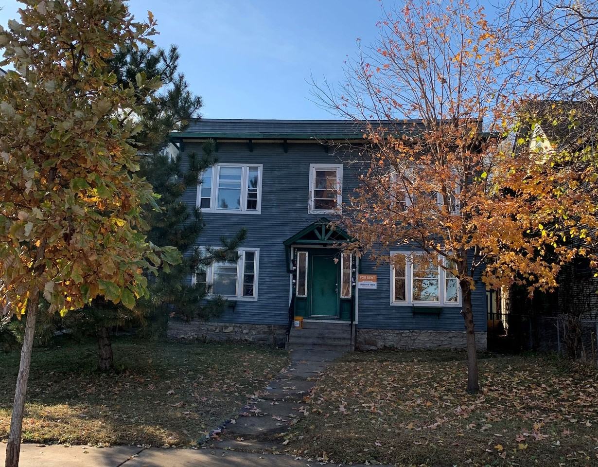 Whitter Flats - Photo 3 of 4