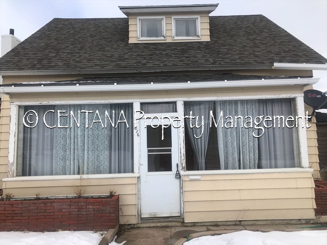 1016 E 6th St - Photo 2 of 17