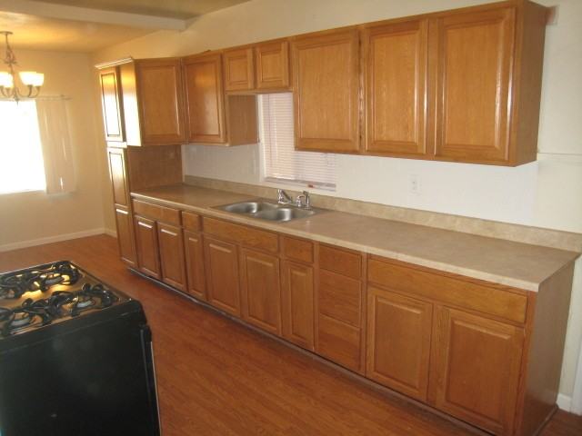 410 Buchanan St - Photo 5 of 13