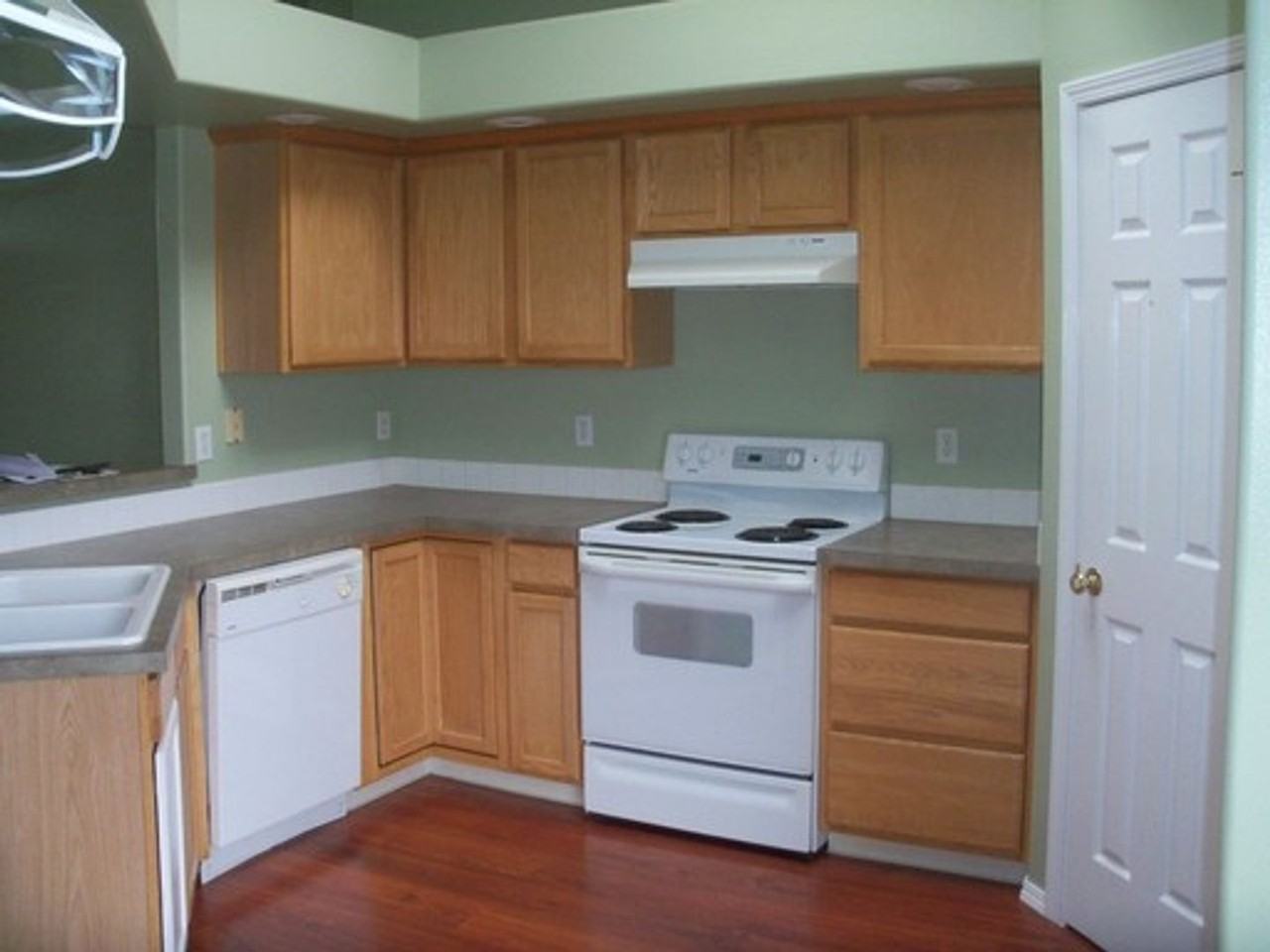 3412 Manchester Dr - Photo 5 of 22