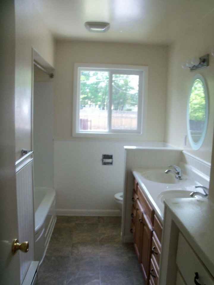 405 W Hazel St - Photo 6 of 22