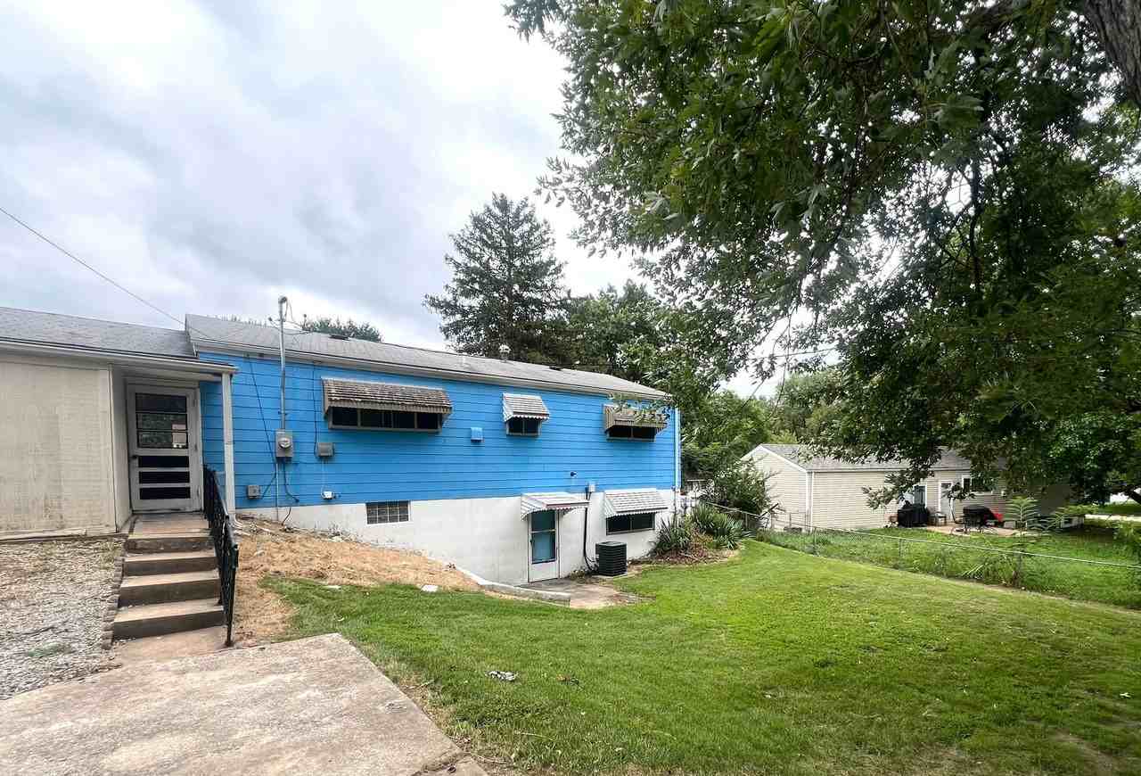 10509 Ely Dr - Photo 3 of 14