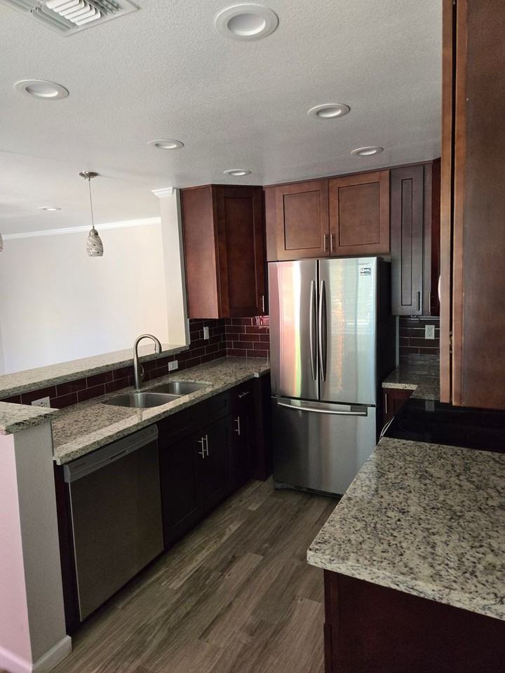 1039, 1041, 1043 E Spence Ave | Melexa Properties LLC - Photo 2 of 9